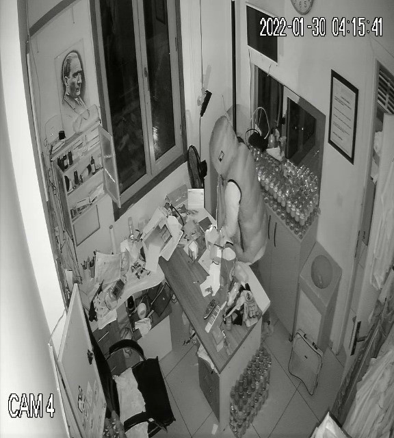 İstanbul’da futbolcudan eski takımına hırsızlık şoku