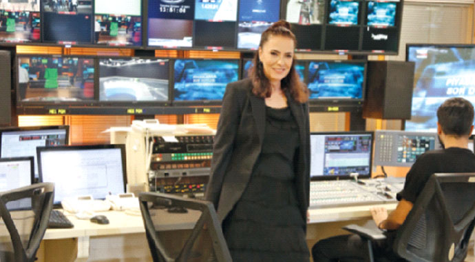 Yeşim Salkım: Şarkıların sesiydim, şimdi 'halkın sesi'yim