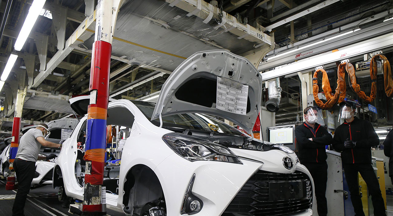 Otomobil devi Toyota, küresel üretimini düşürecek