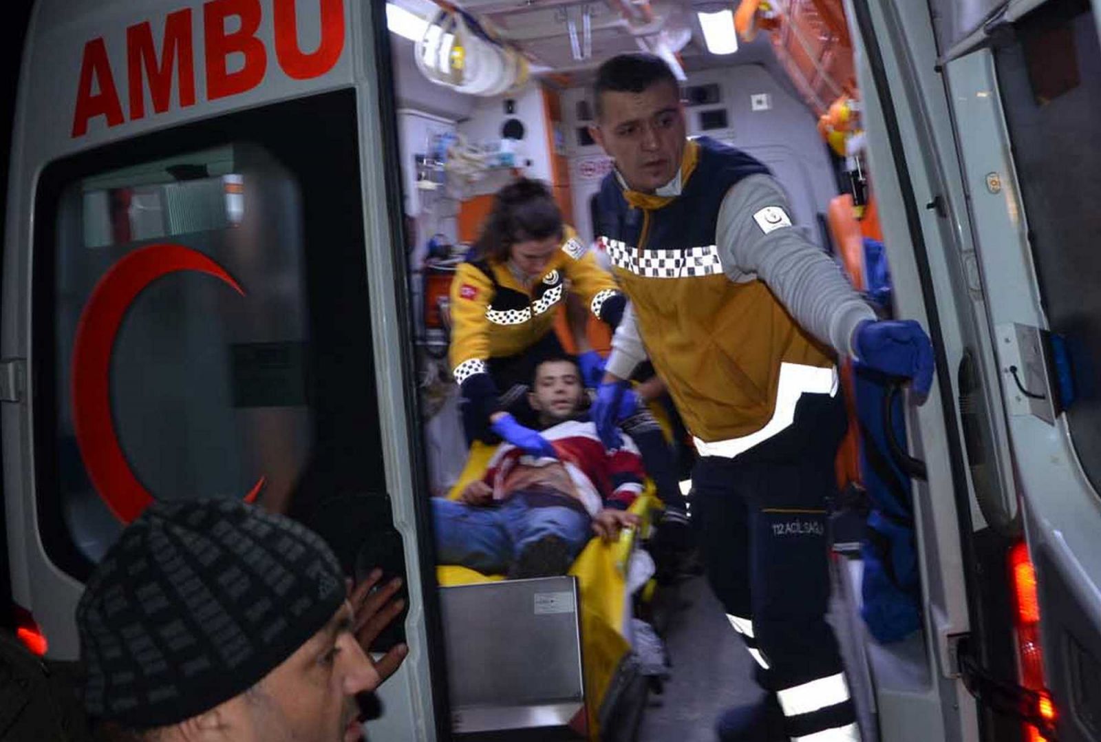 Evlenmek teklifini kabul etmeyen kızı öldürüp...