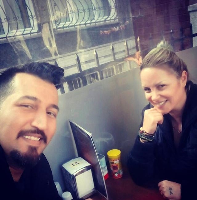 Bir dönem 'Yıkılıyo' şarkısıyla efsaneleşen Ayça Tekindor'un son hali şaşırttı