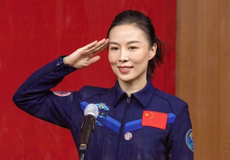 Çinli taykonotlar uzay yürüyüşüne çıktı