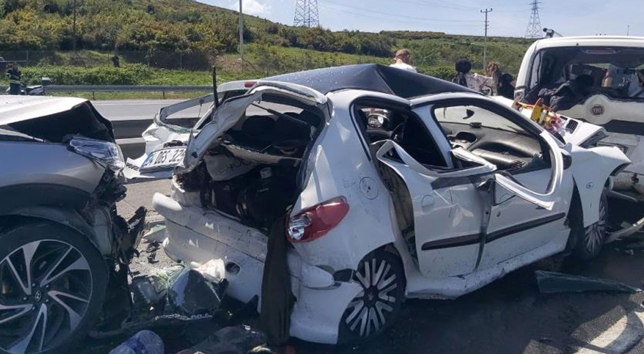 Ortalık savaş alanına döndü! TEM’de zincirleme kaza