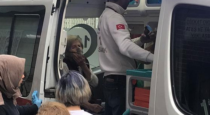 Vatandaşlar onu, o kedisini kurtardı