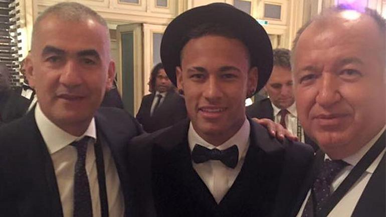 Sen neymişsin Eto'o! Sen neymişsin Eto'o!