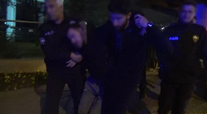 İntihar için üst geçide çıktı, yükseklik korkusu olduğu için bayıldı