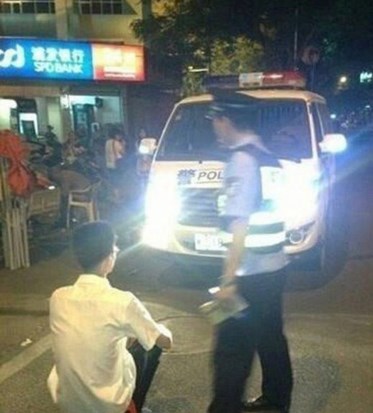 Çin'de uzun farları yakan şoförlere ibretlik ceza