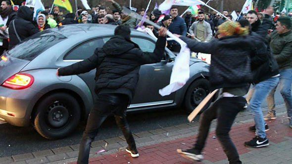 Alman Meclisi'ndeki PKK yandaşlarına tokat gibi cevap
