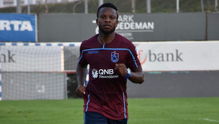Trabzonspor'da Onazi şoku! Hastaneye kaldırıldı
