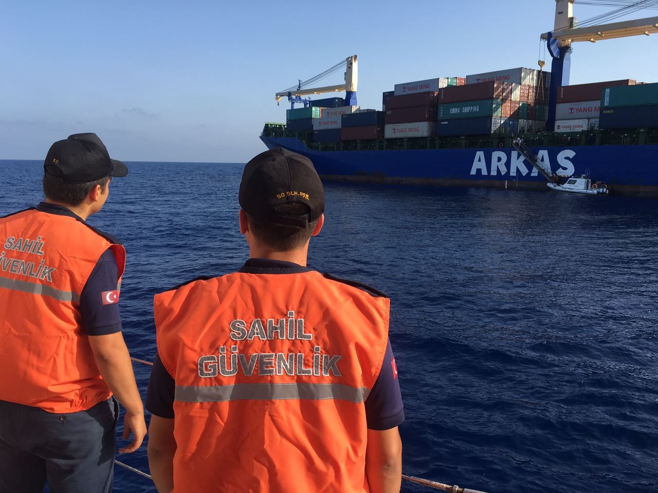 Alanya'da kuru yük gemisi battı