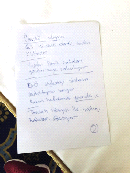 Eski başkan kendini savundu, yeni başkanın notları dikkat çekti