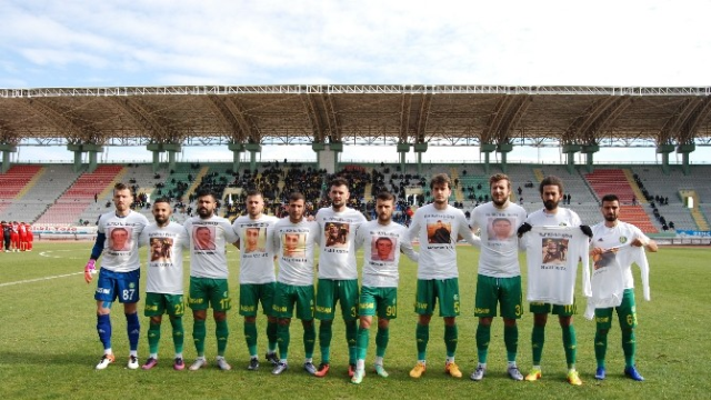 Yeşil sahada anlamlı destek