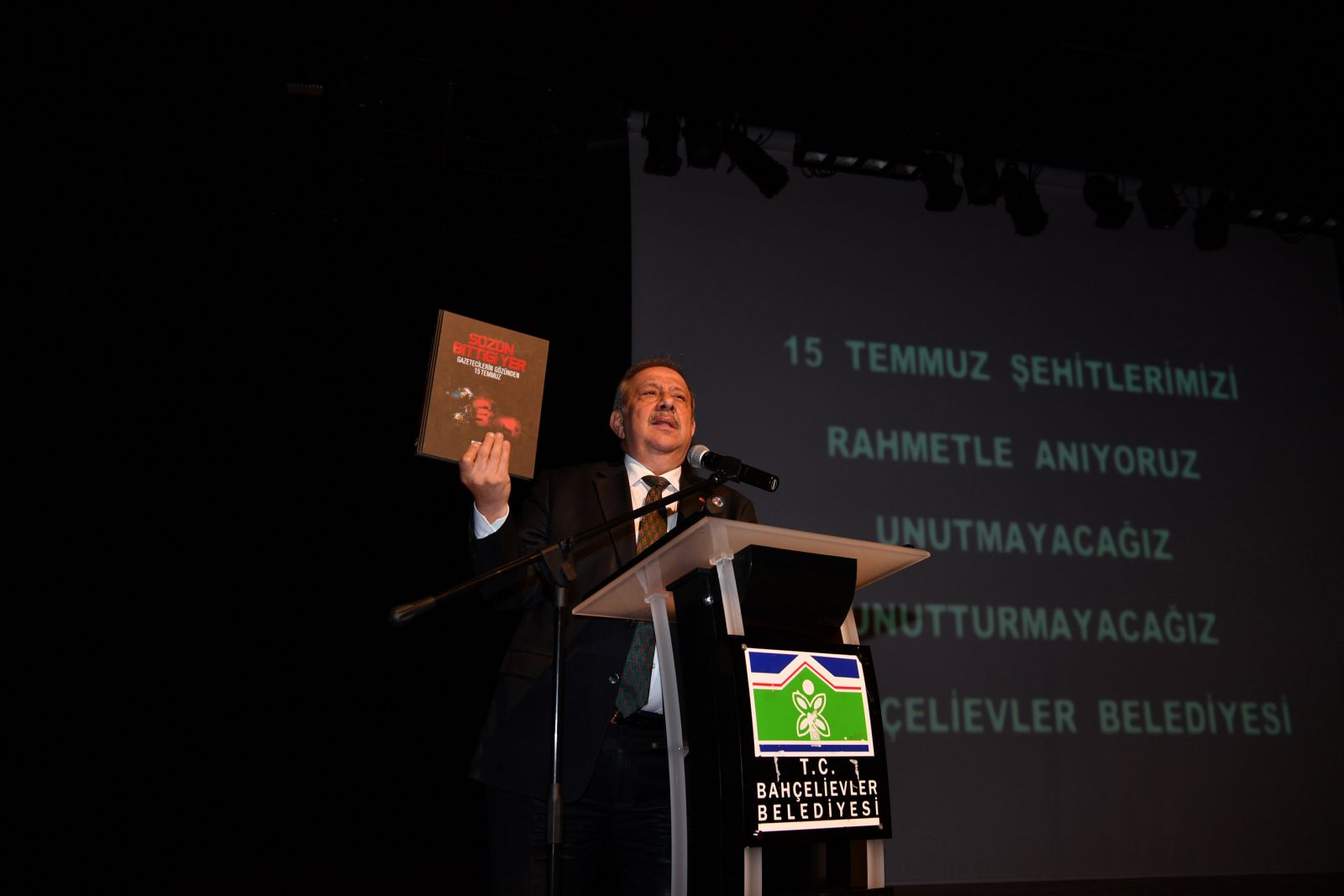 'Sözün Bittiği Yer: Gazetecilerin Gözünden 15 Temmuz'