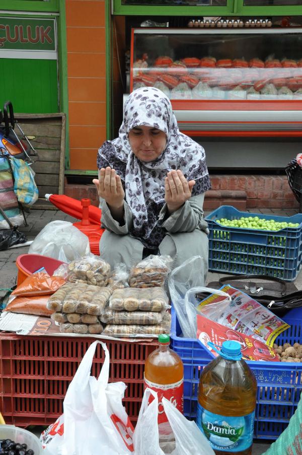 Nazilli'de halk pazarları dua ile açılıyor