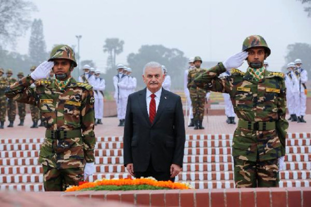 Başbakan'a Bangladeş ziyaretinde kızı da eşlik ediyor