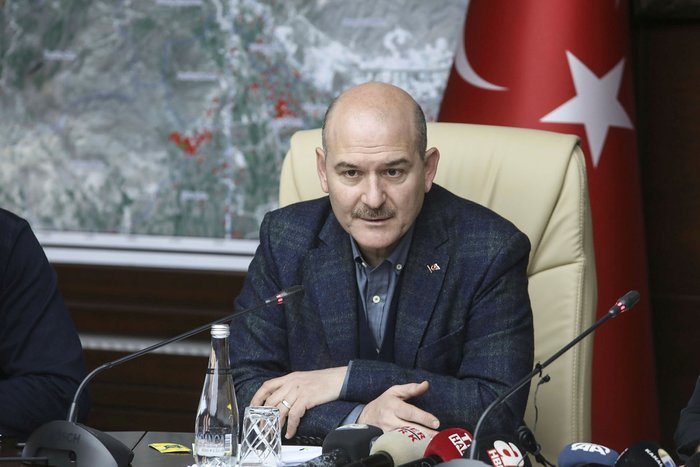 Bakanlar Elazığ'daki deprem bölgesinde