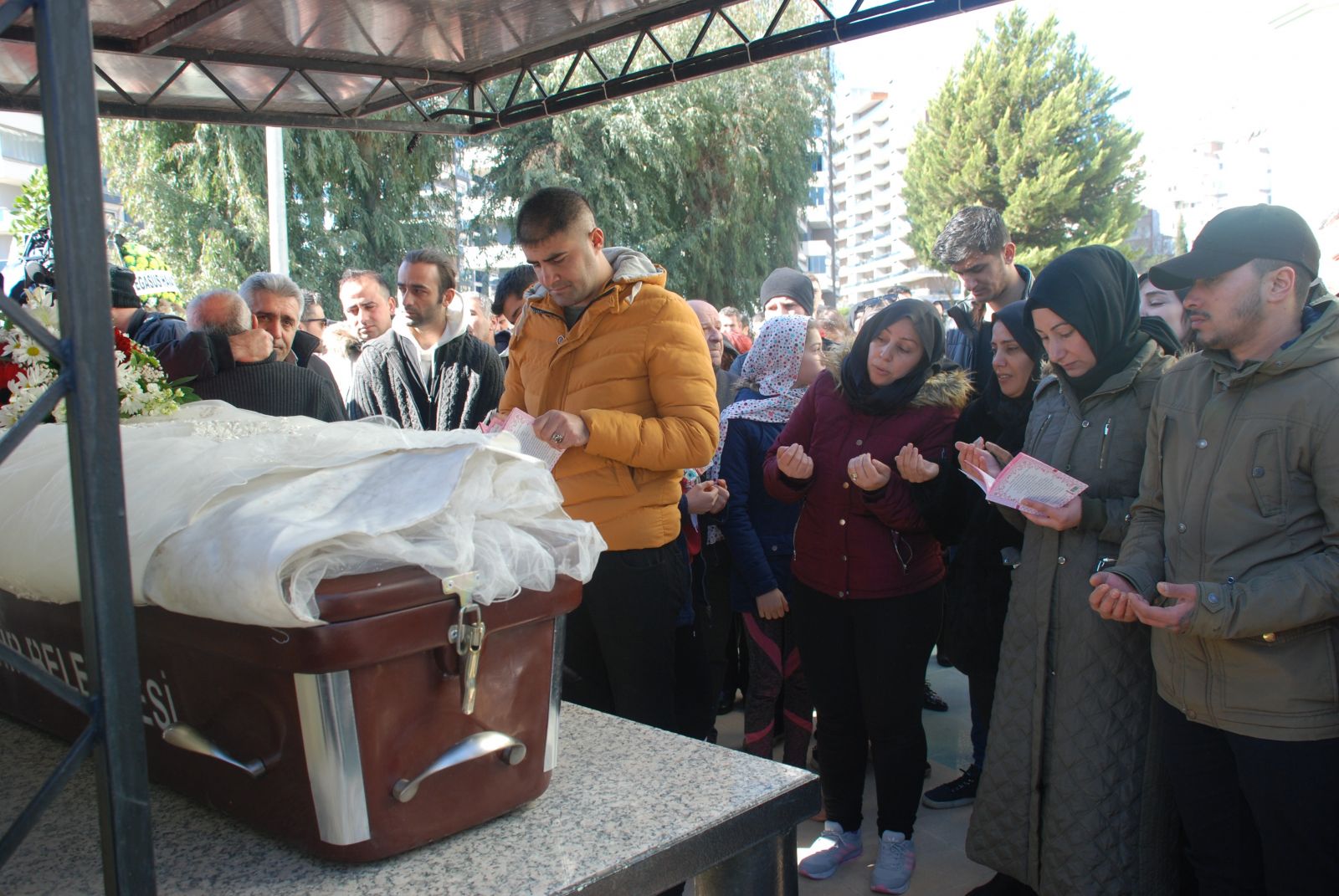 Ablası feryat etti: 'Düğününe gelecektim Songül’üm'