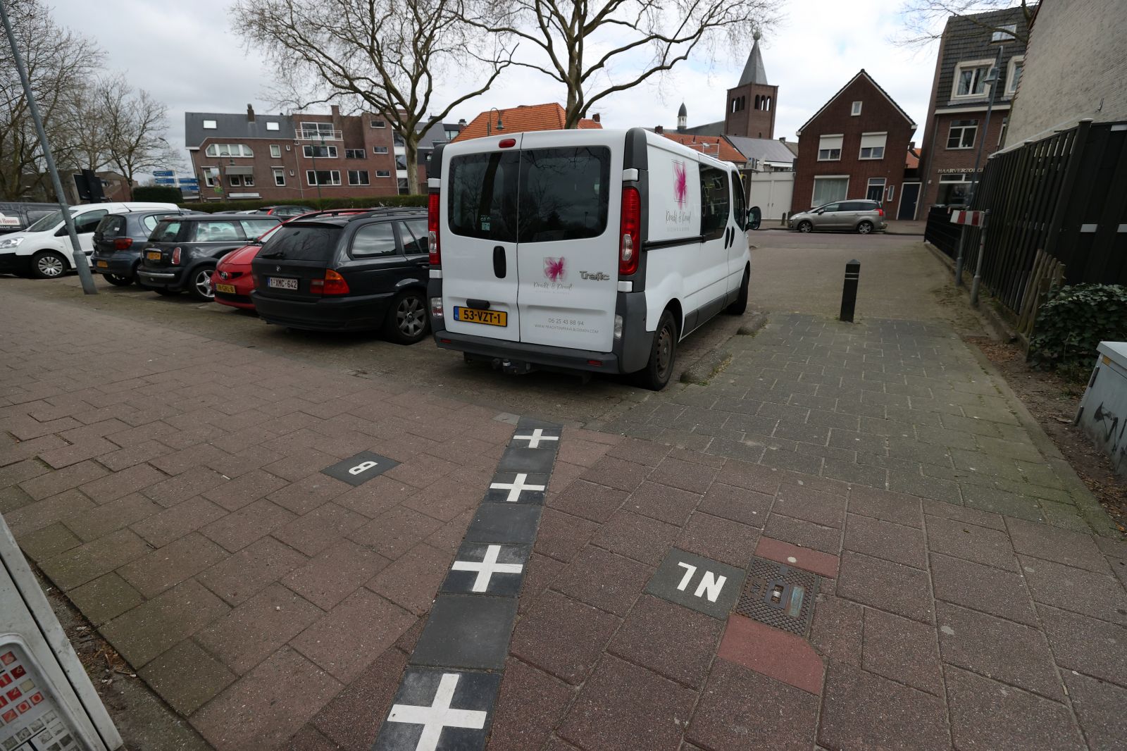 Bu kasabada yaşayanlar günde birkaç kez ülke değiştiriyorlar!