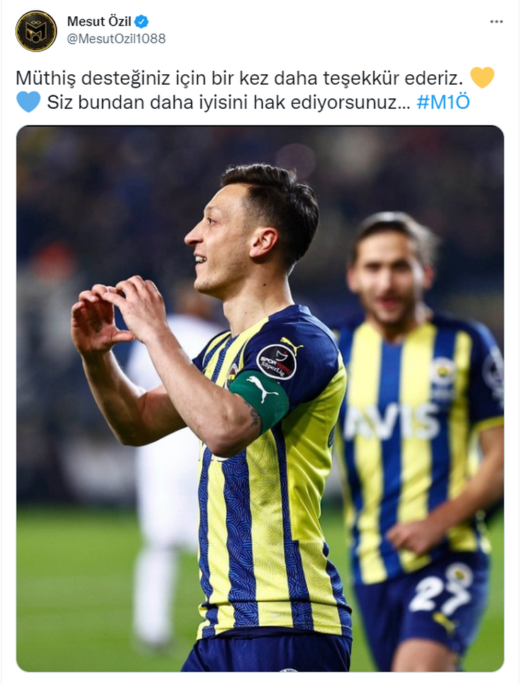 Mesut Özil'den derbi paylaşımı: Binlerce beğeni aldı Mesut Özil'den derbi paylaşımı: Binlerce beğeni aldı