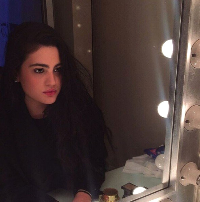Medyadan uzak tuttuğu kızı, Sibel Can'ın ikizi gibi oldu