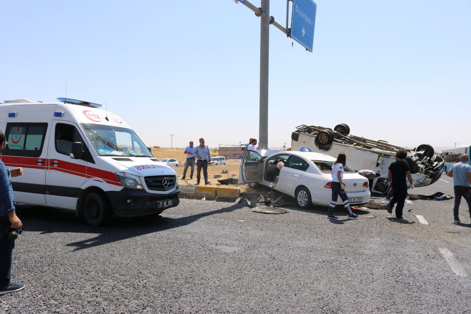 Diyarbakır’da feci kaza: 1’i ağır 2’si çocuk 5 yaralı
