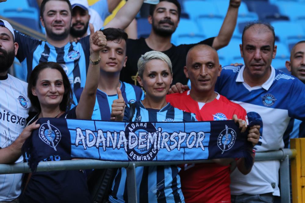Adana Demirspor kupasını aldı