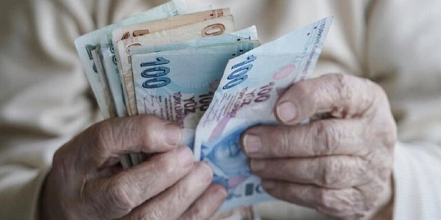 Bakan Bilgin duyurdu: Emekliye yapılacak zam oranı belli oldu