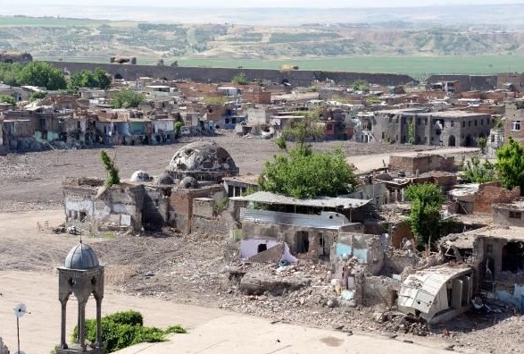 Sur'a hüzünlü dönüş