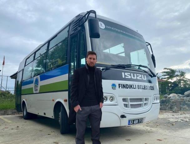 Messi’nin pozu Türkiye’de alay konusu oldu