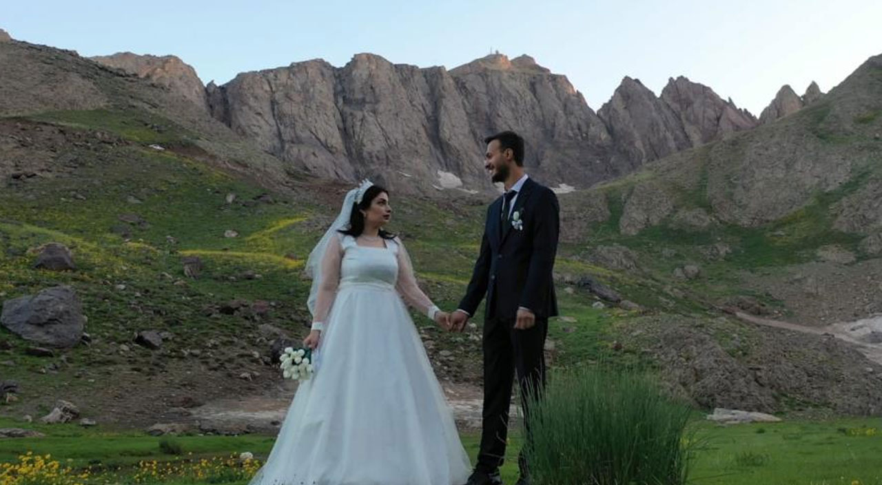 Terörle anılan Çarçellan artık gelin ve damatların en mutlu anına şahit oluyor Terörle anılan Çarçellan artık gelin ve damatların en mutlu anına şahit oluyor