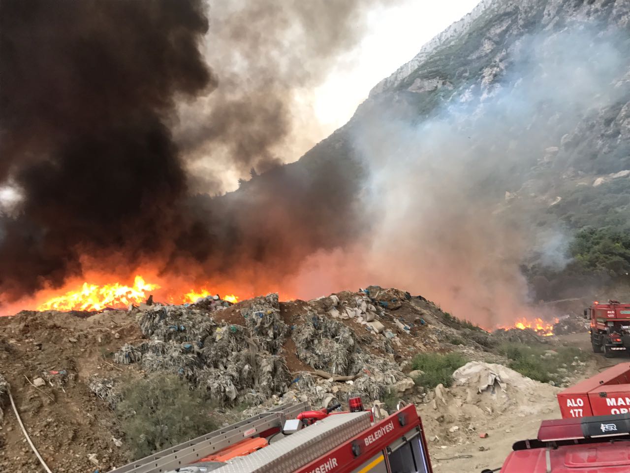 Manisa'da büyük yangın