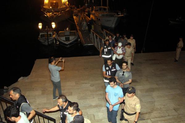 Muğla'da kaçma hazırlığındaki firari FETÖ'cüler yakalandı