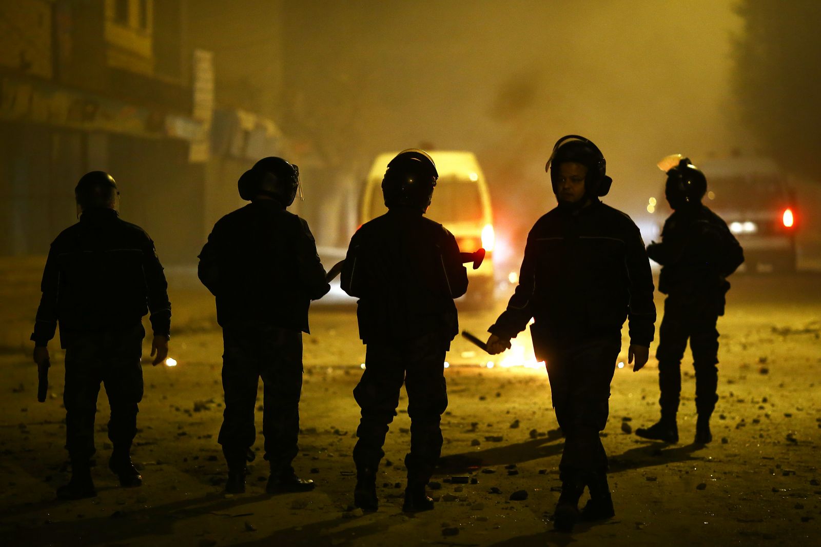 Tunus alev alev! Protestoların üçüncü gününde çatışma çıktı