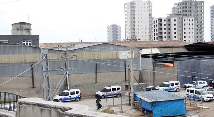 Çatıdan düşen bekçinin feci sonu