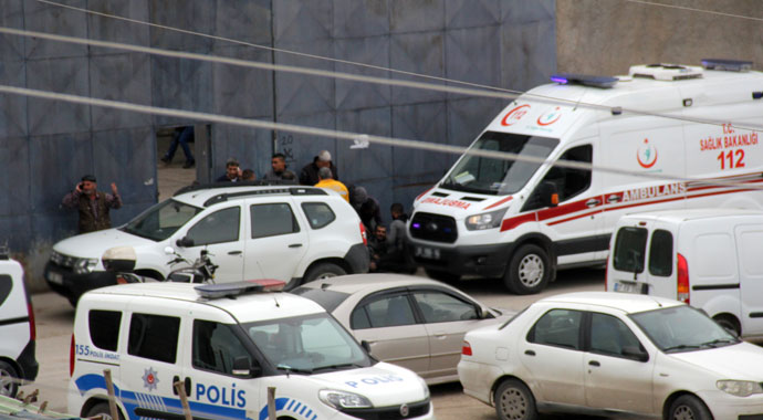 Çatıdan düşen bekçinin feci sonu