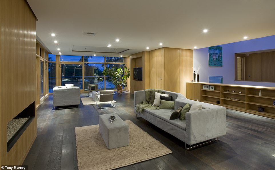 10 milyon sterline Covid-19 malikanesi