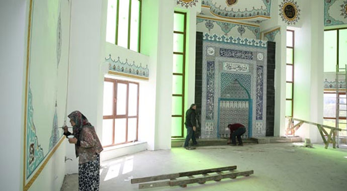 Ölen eşinin yarım bıraktığı 