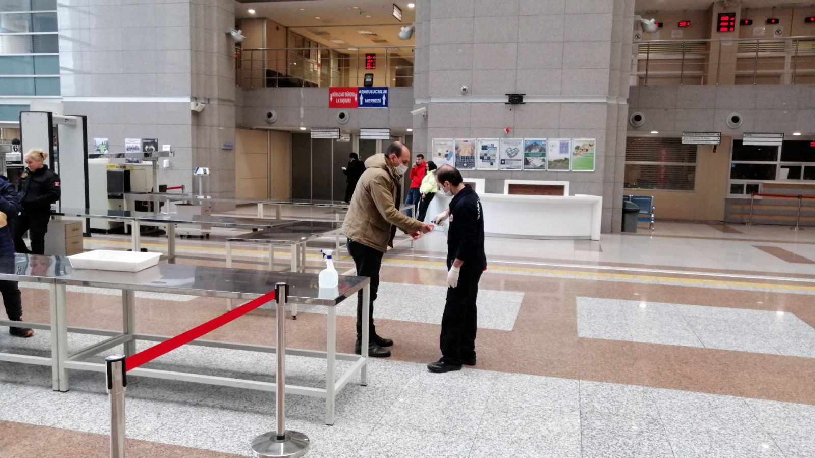 İstanbul Adliyesi en sakin günlerini geçiriyor