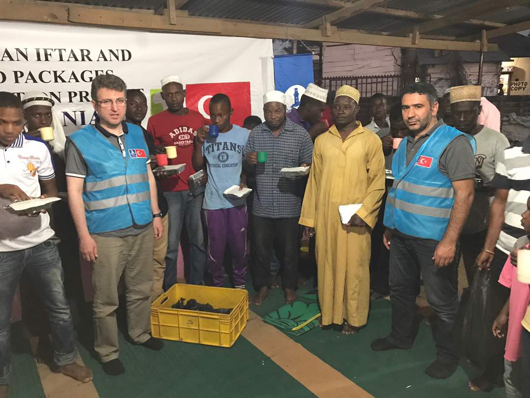 Deniz Feneri ile Ramazan böyle geçti