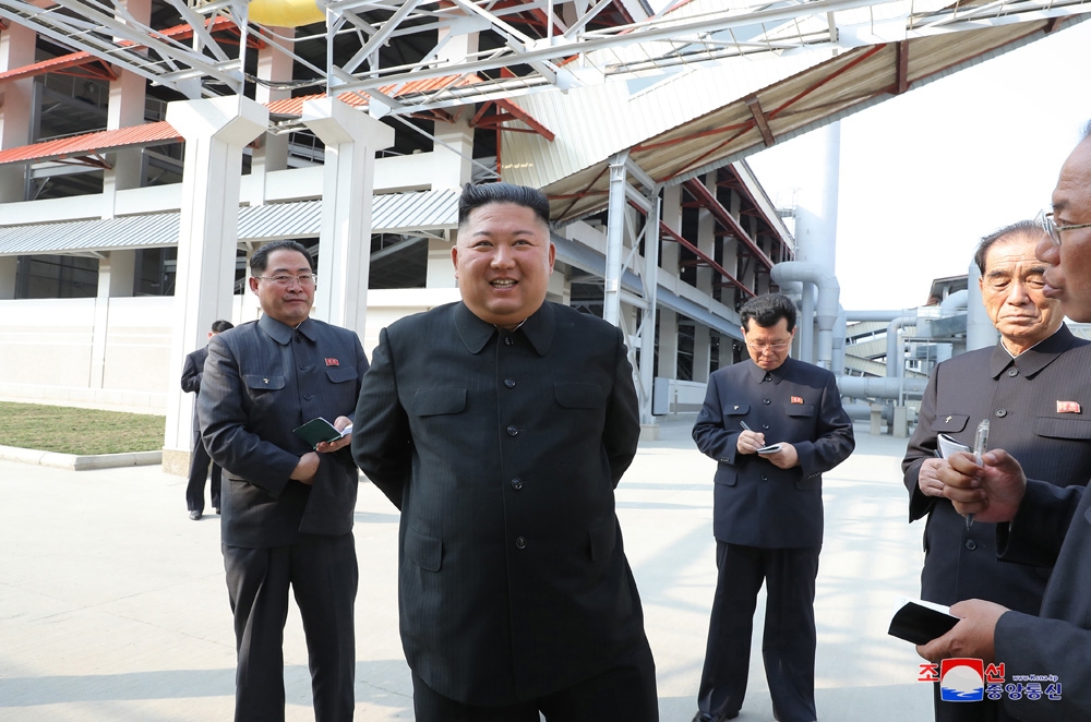 Öldü denilen Kuzey Kore lideri Kim ortaya çıktı