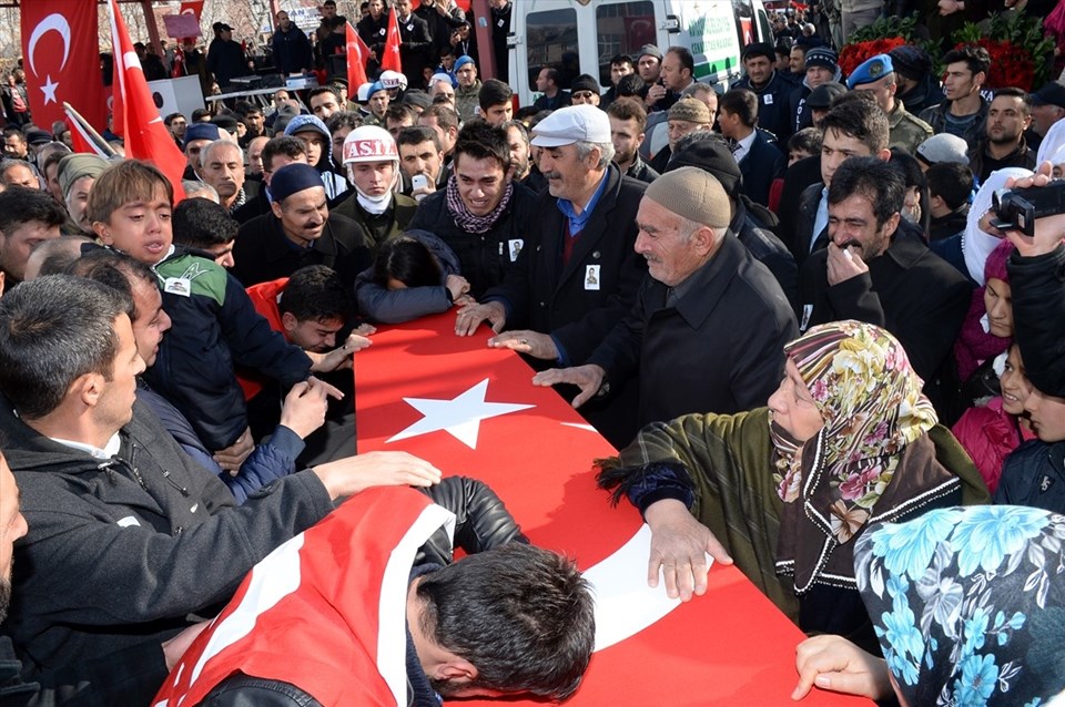 Fırat Kalkanı şehidi son yolculuğuna uğurlandı