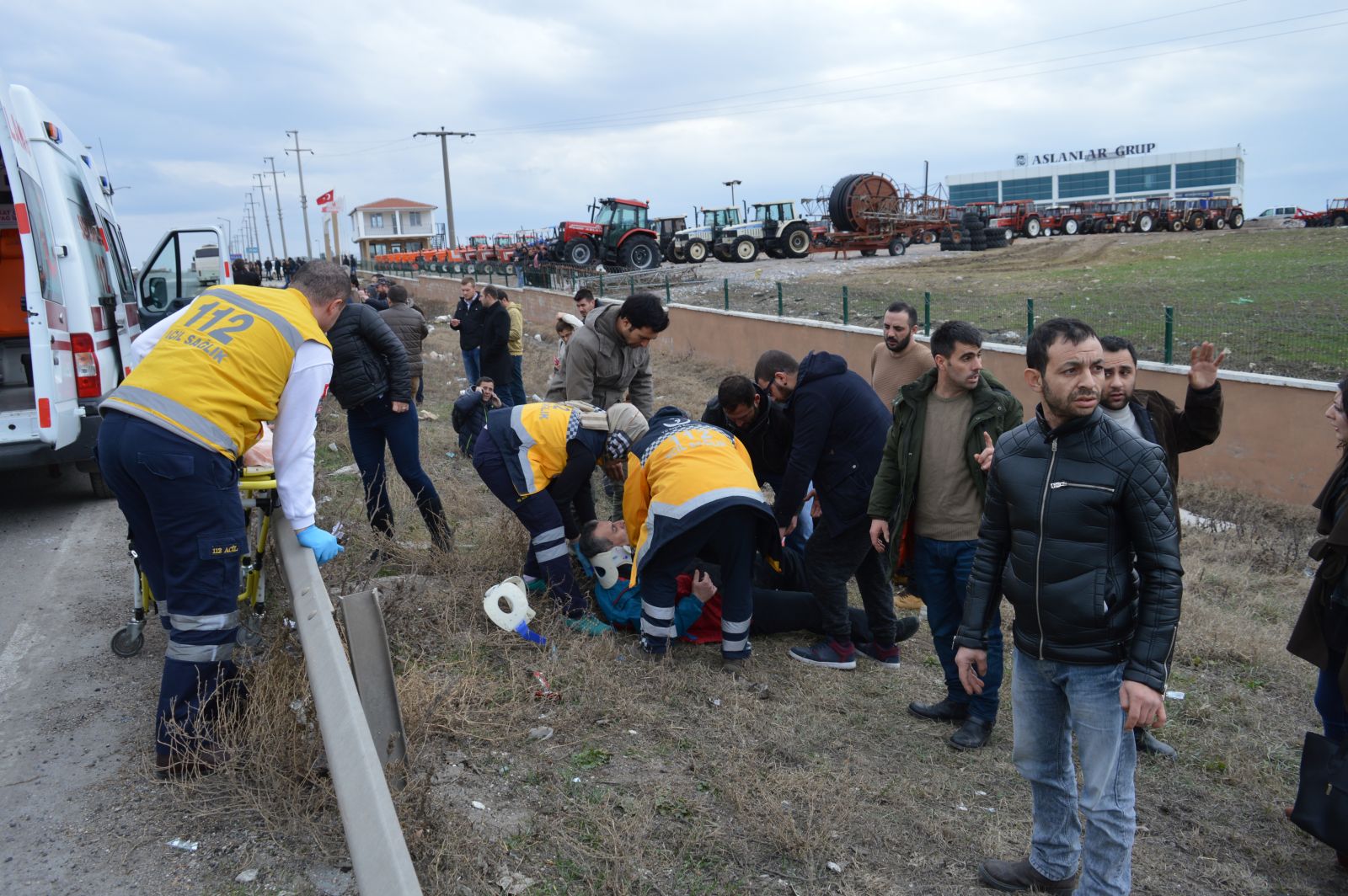 Kırklareli Lüleburgaz'da zincirleme trafik kazası: 29 yaralı