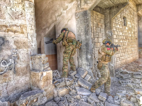 SAT ve SAS komandoları Fırat Kalkanı Operasyonu'na el attı