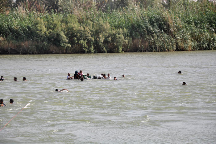 Felluce'den kaçıp Fırat Nehri'ni böyle aştılar