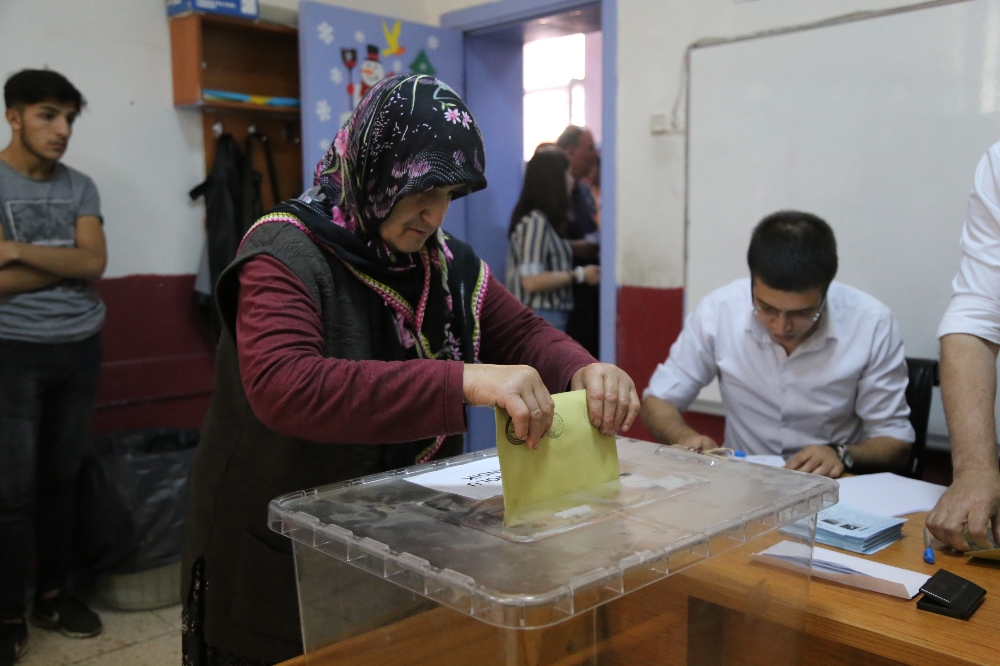 Yusufeli ve Honaz yeniden sandık başında
