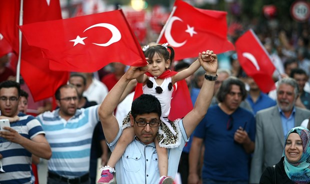 Türkiye demokrasisine sahip çıktı