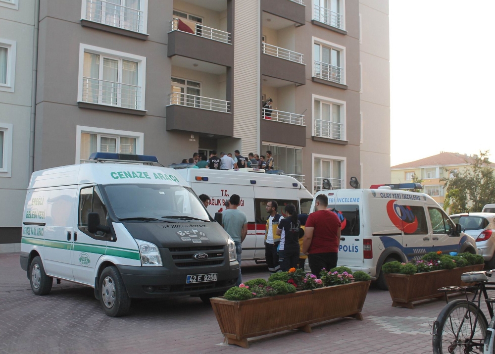 Cinnet getiren polis dehşet saçtı: 3 ölü, 1 yaralı