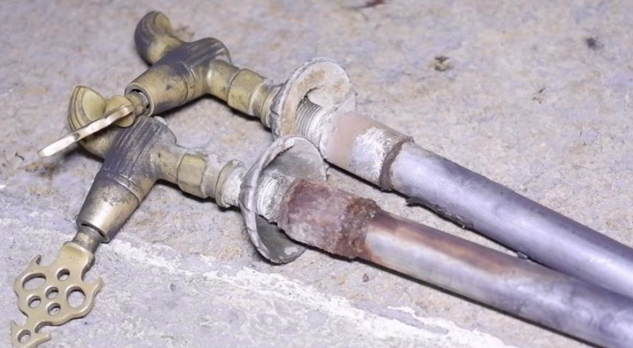 Edirne'de 608 yıllık tarihi caminin musluklarını çalmaya çalıştılar