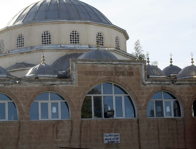 Nusaybin'de camiye roketatar fırlattılar!