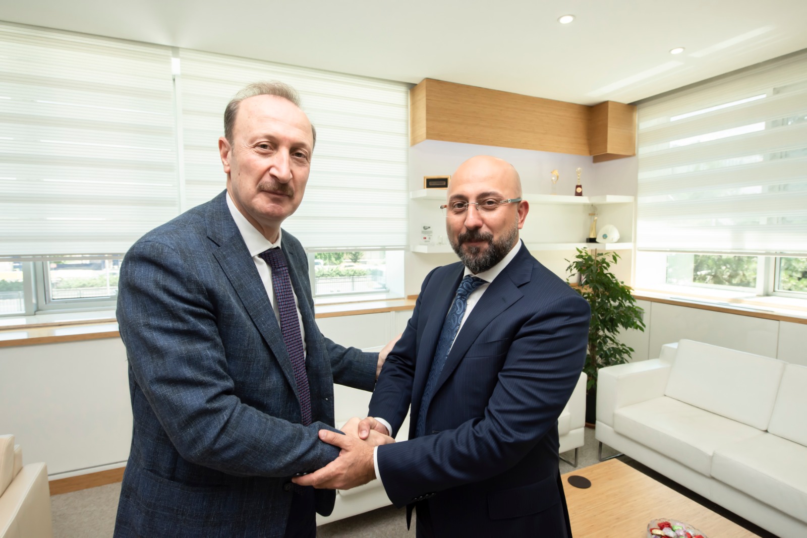 DHMİ'de Hüseyin Keskin görevi devraldı